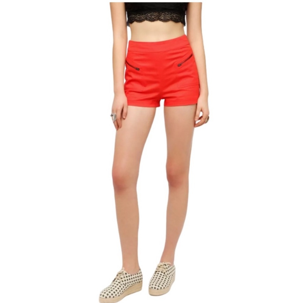 Silence + Noise Trudy High Rise Zip Shorts